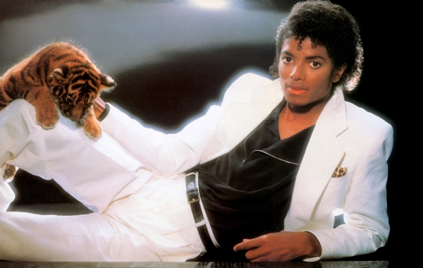 33 &eacute;ve jelent meg minden idők legjobb albuma. Michael Jackson - Thriller