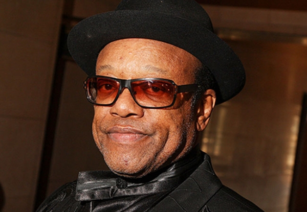 Bobby Womack: &bdquo;Miut&aacute;n elvettem Sam Cooke feles&eacute;g&eacute;t, a csal&aacute;dom kitagadott.&rdquo;